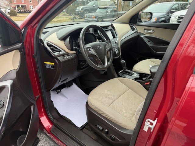 Used 2018 Hyundai Santa Fe Sport w/ 2.4L Value Package 02 image 8