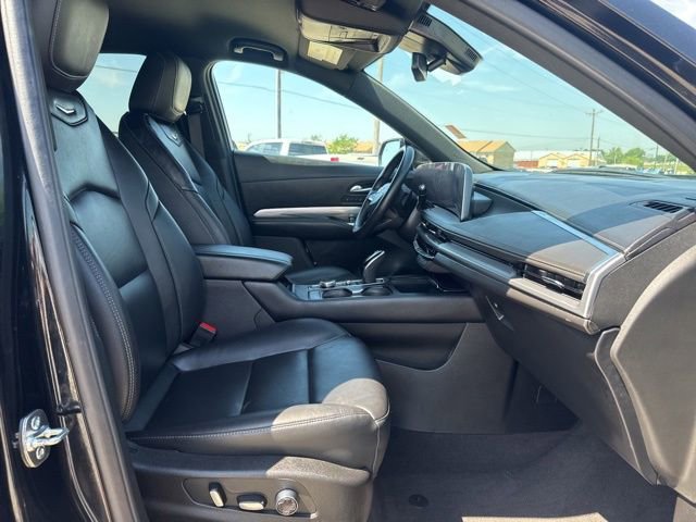 Used 2025 Cadillac XT4 Premium Luxury FWD image 21