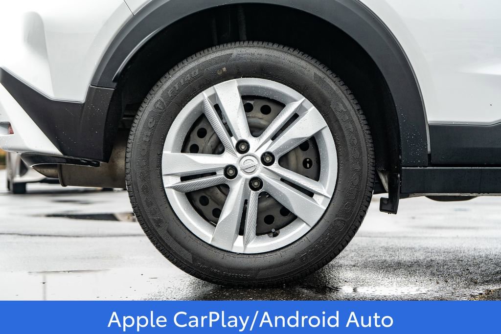 Used 2023 Nissan Kicks S image 9