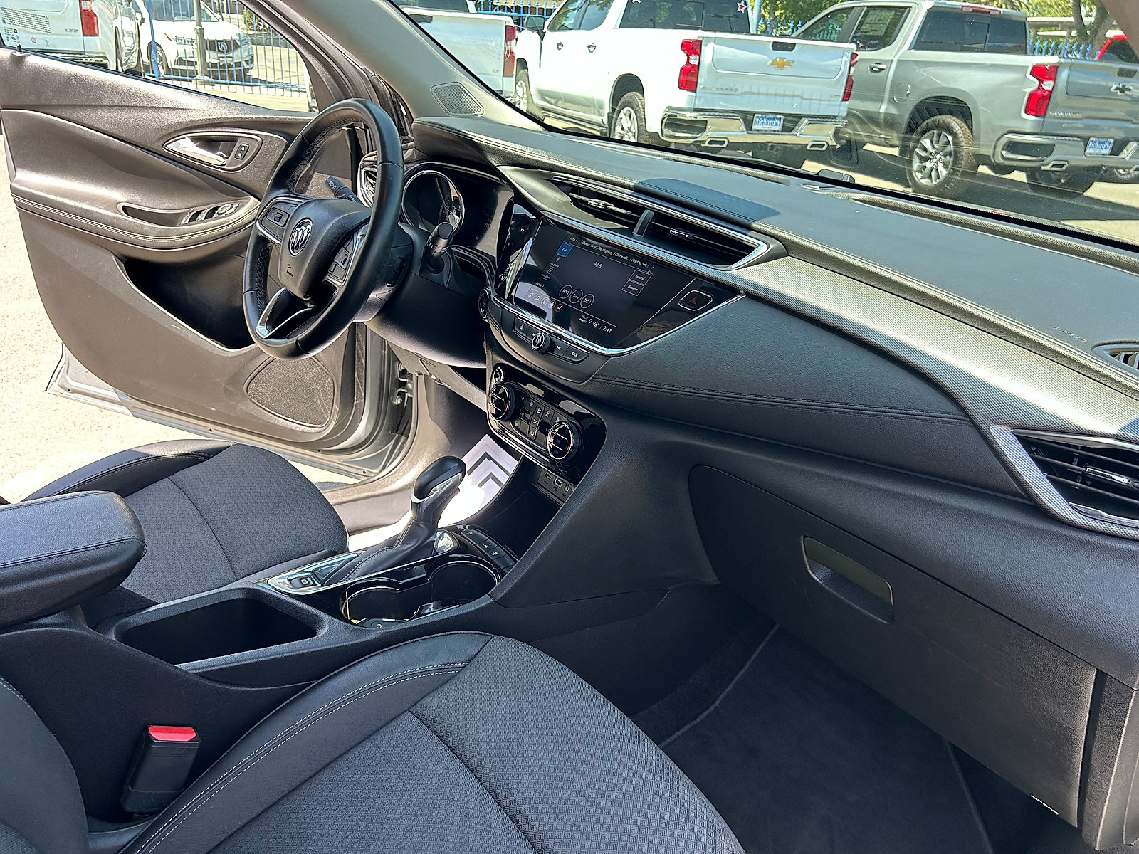 Used 2023 Buick Encore GX Select w/ Sport Touring Package FWD image 27