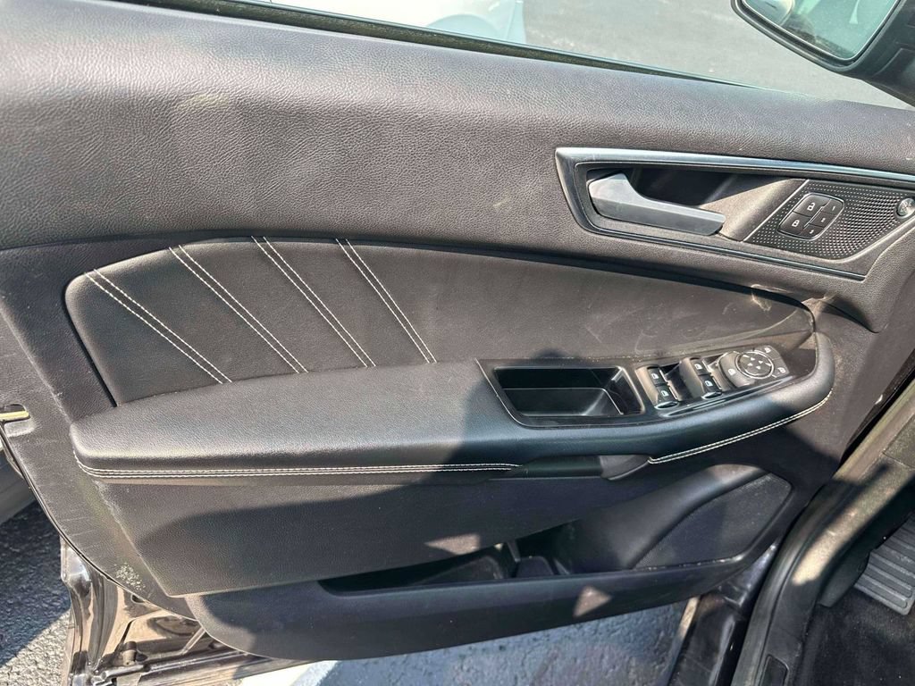 Used 2020 Ford Edge ST w/ Equipment Group 401A AWD/4WD image 16