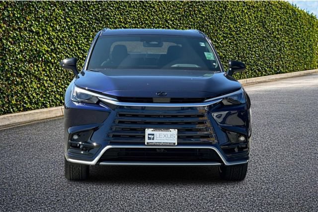 New 2026 Lexus TX 500h AWD image 3