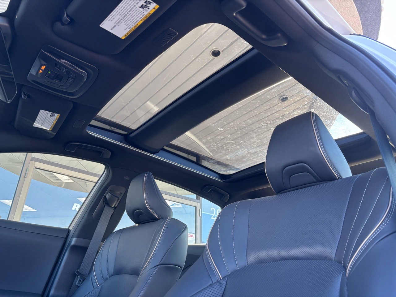 Used 2025 Toyota Crown Platinum image 4