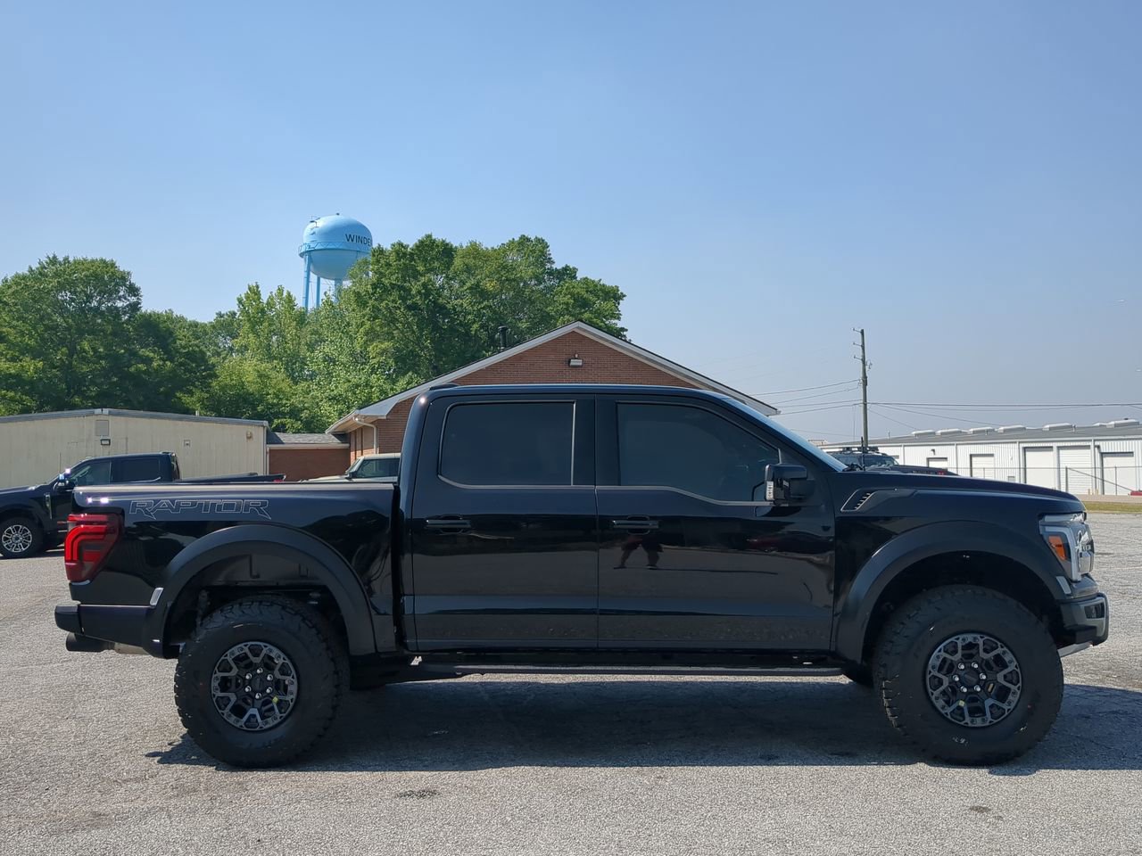 Used 2025 Ford F150 Raptor w/ Equipment Group 803A Raptor R AWD/4WD image 2
