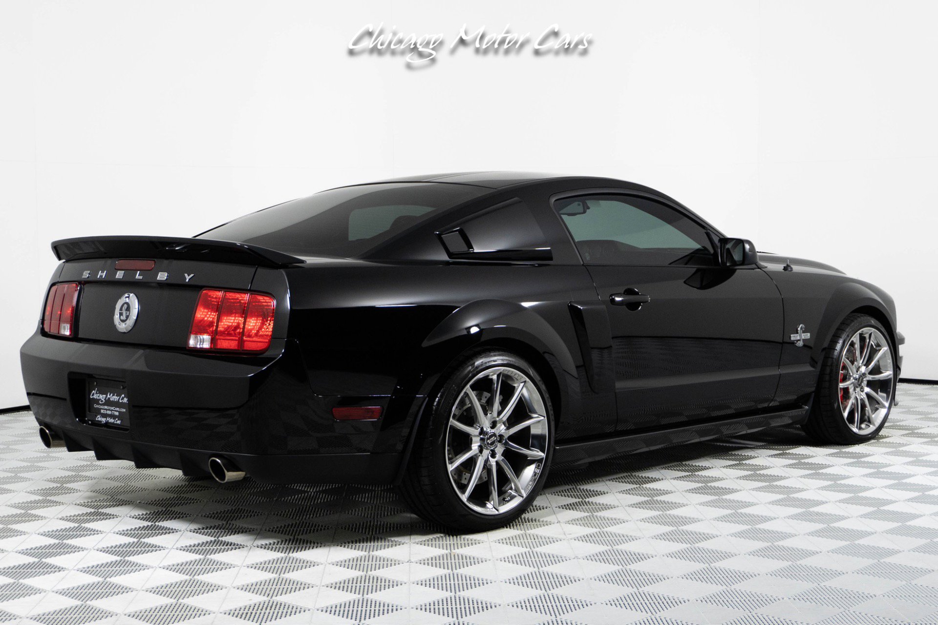 Used 2007 Ford Mustang Shelby GT500 RWD image 17