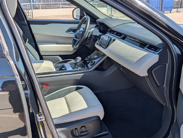 Used 2023 Land Rover Range Rover Velar R-Dynamic S AWD/4WD image 9