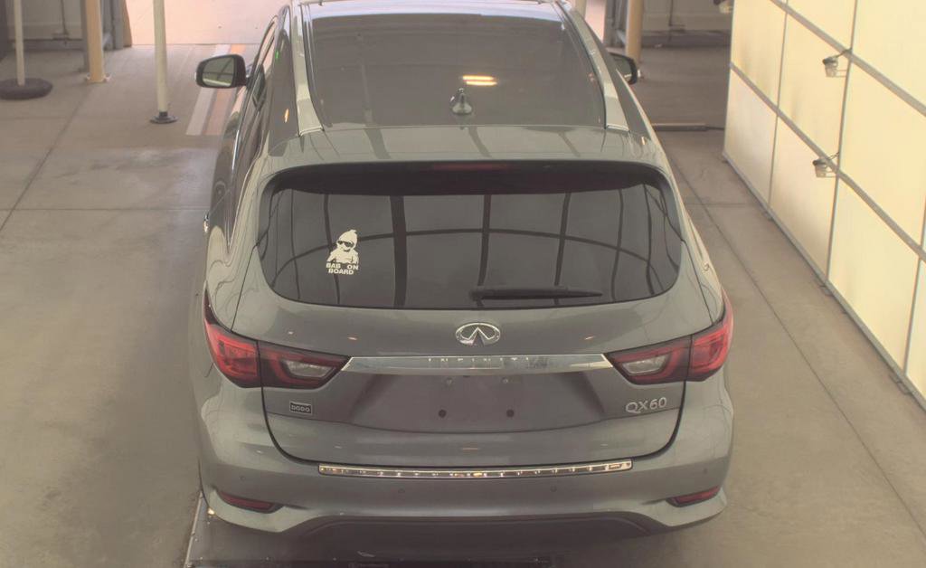 Used 2020 INFINITI QX60 Luxe w/ Essential Package FWD image 6