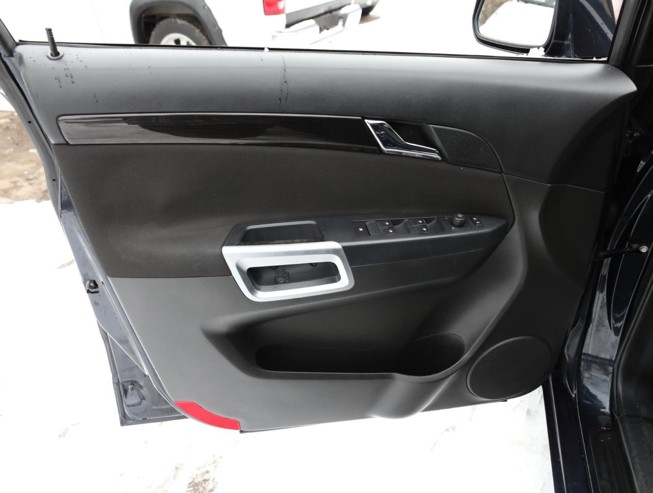 Used 2014 Chevrolet Captiva Sport LT FWD image 15