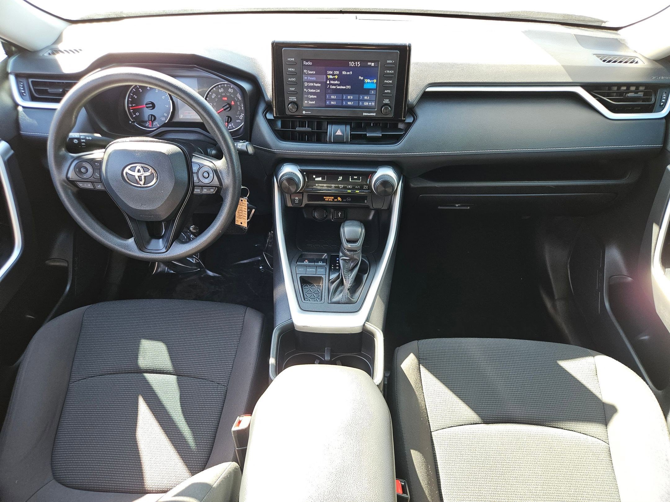 Used 2022 Toyota RAV4 LE w/ Carpet Mat Package (TMS) image 23