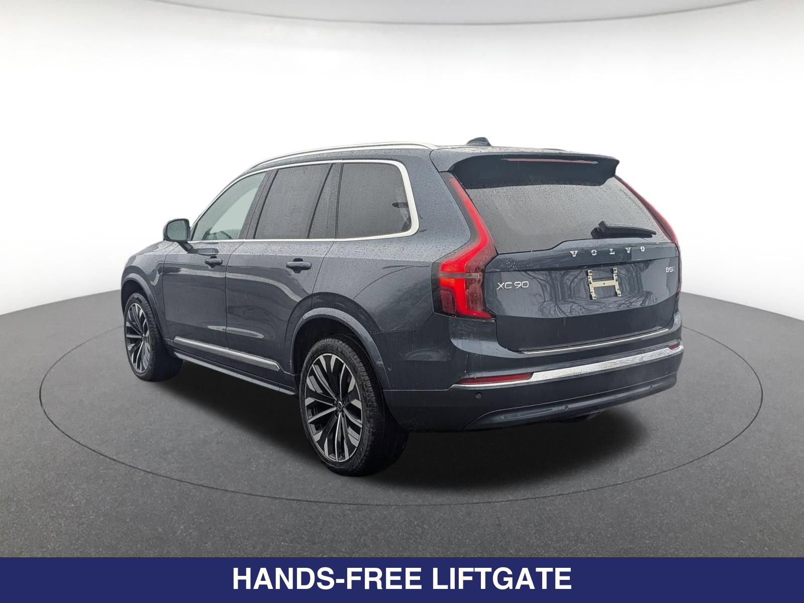 New 2026 Volvo XC90 B5 Ultra w/ Protection Package Premier AWD/4WD image 6