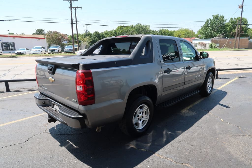Used 2007 Chevrolet Avalanche LS RWD image 3