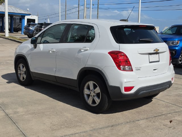 Used 2020 Chevrolet Trax LS FWD image 3