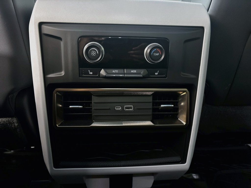 Certified 2022 GMC Hummer EV Edition 1 w/ LPO, Illumination Package AWD/4WD image 29