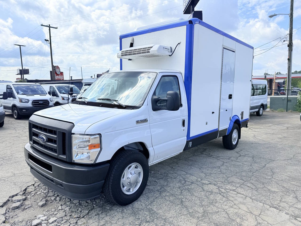 Used 2024 Ford E-350 and Econoline 350 Super Duty w/ Power Windows & Locks Group RWD image 5