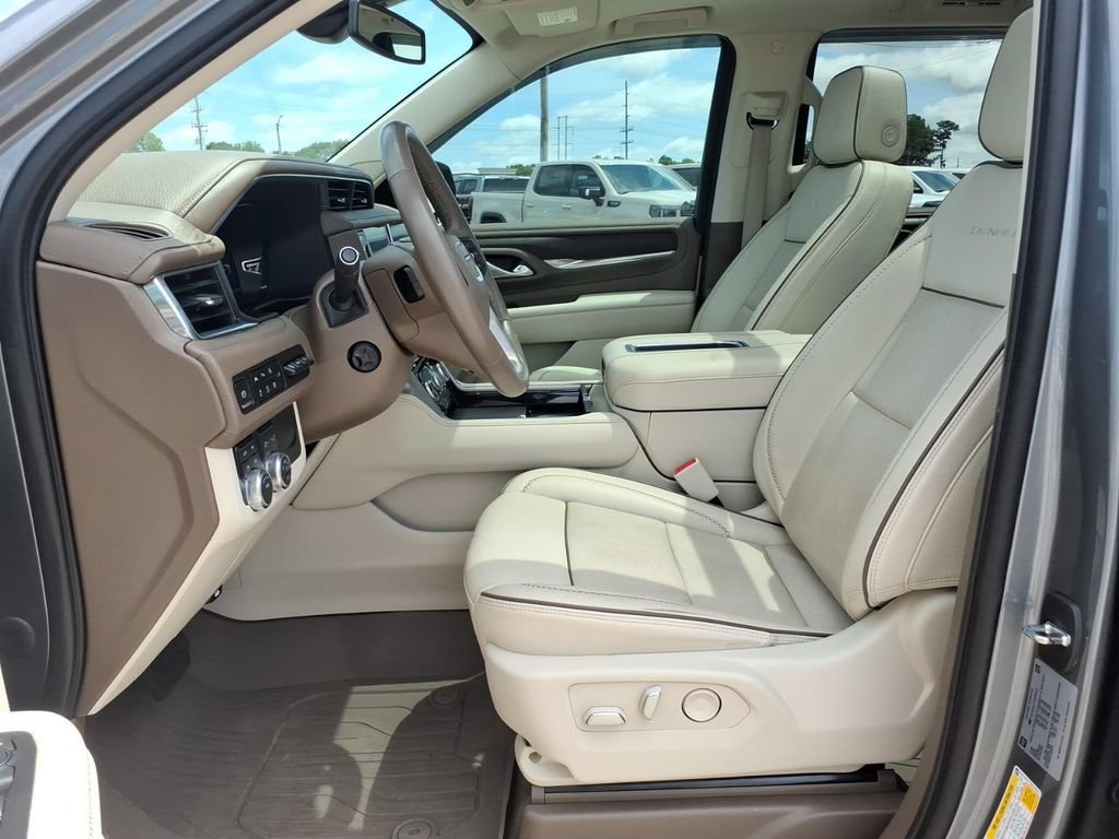 Used 2022 GMC Yukon Denali AWD/4WD image 16