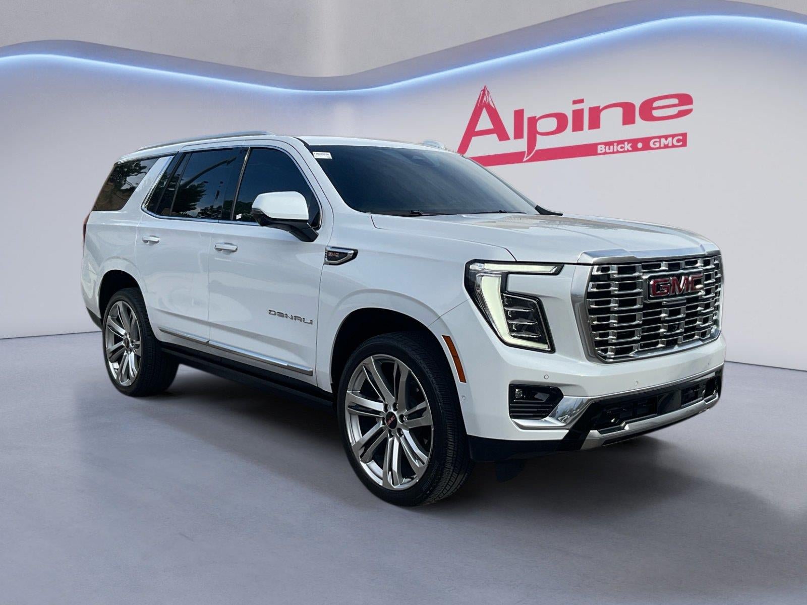 Used 2026 GMC Yukon Denali w/ Denali Reserve Package AWD/4WD image 7
