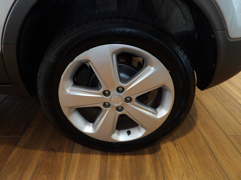 Used 2016 Buick Encore AWD image 9