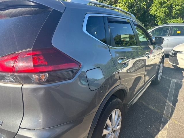 Used 2020 Nissan Rogue S w/ Special Edition Package FWD image 5
