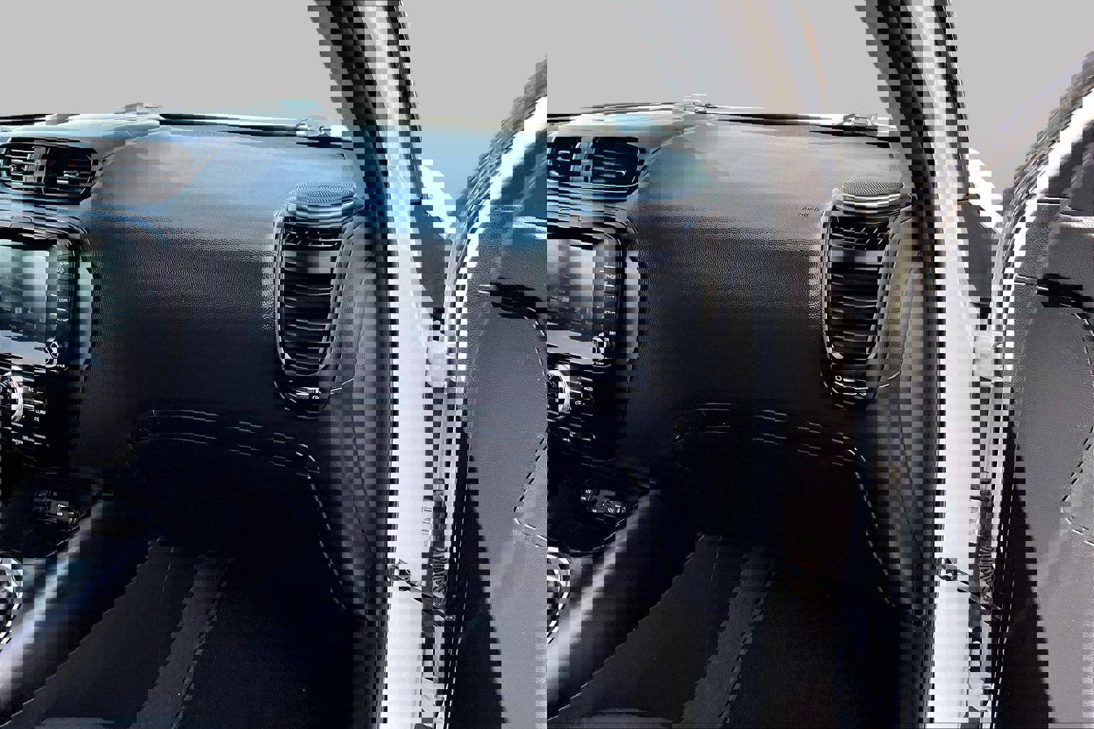 Used 2019 Kia Soul + FWD image 12