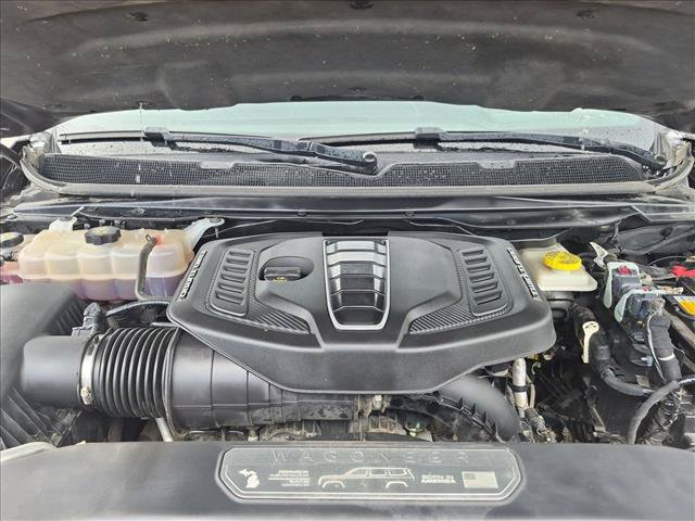 Used 2024 Jeep Grand Wagoneer L Series II w/ Quick Order Packagew 28T AWD/4WD image 25