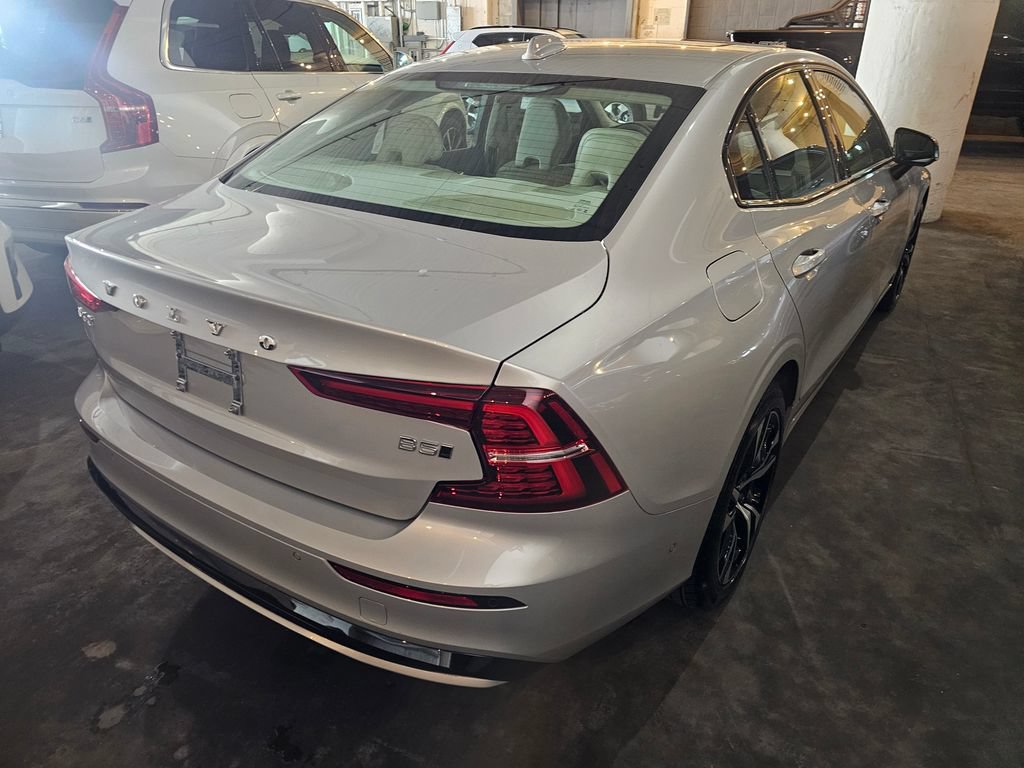 Certified 2025 Volvo S60 B5 Plus AWD/4WD image 2