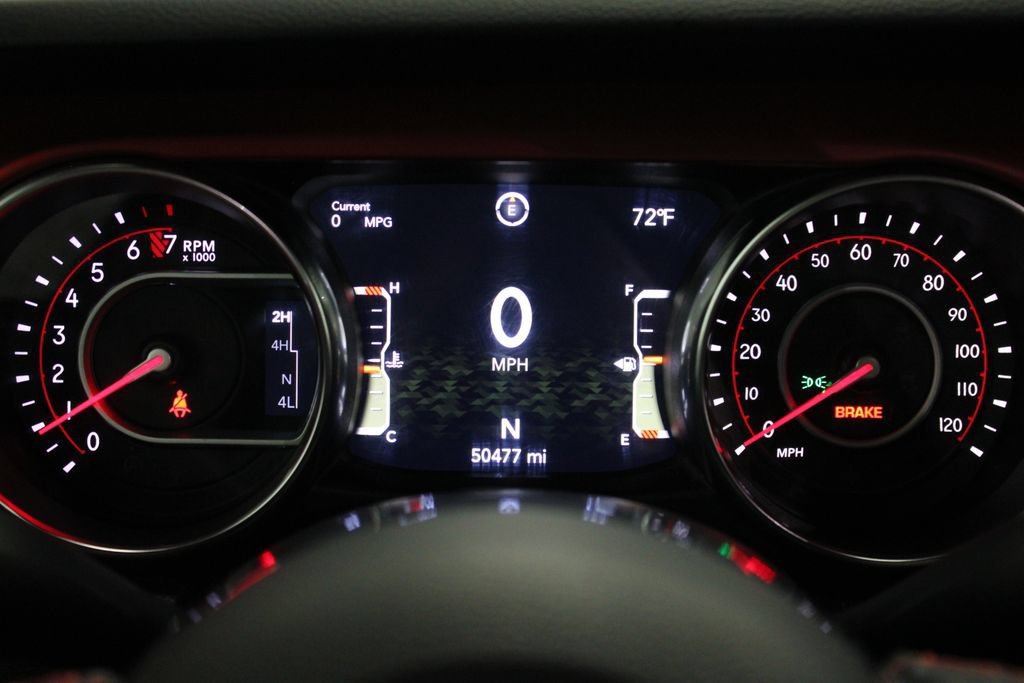 Used 2022 Jeep Gladiator Rubicon w/ Cold Weather Group AWD/4WD image 10