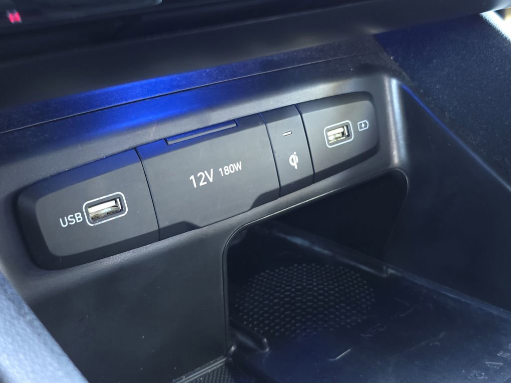 Used 2022 Hyundai Santa Cruz Limited image 25