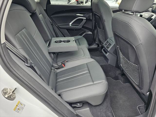 Certified 2025 Audi Q5 Premium w/ Convenience Package image 6