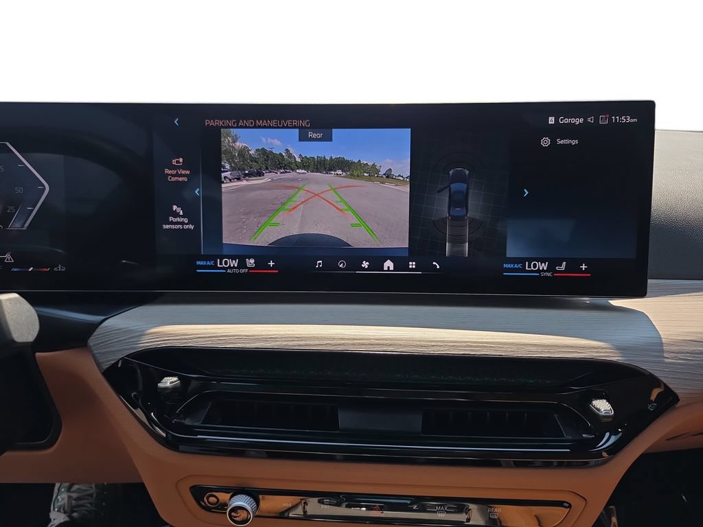 Used 2025 BMW 330i Sedan w/ Convenience Package RWD image 23