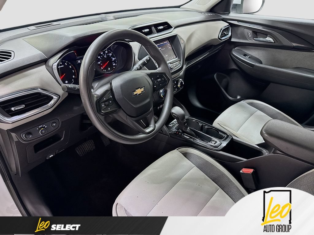 Used 2021 Chevrolet TrailBlazer LT AWD/4WD image 12