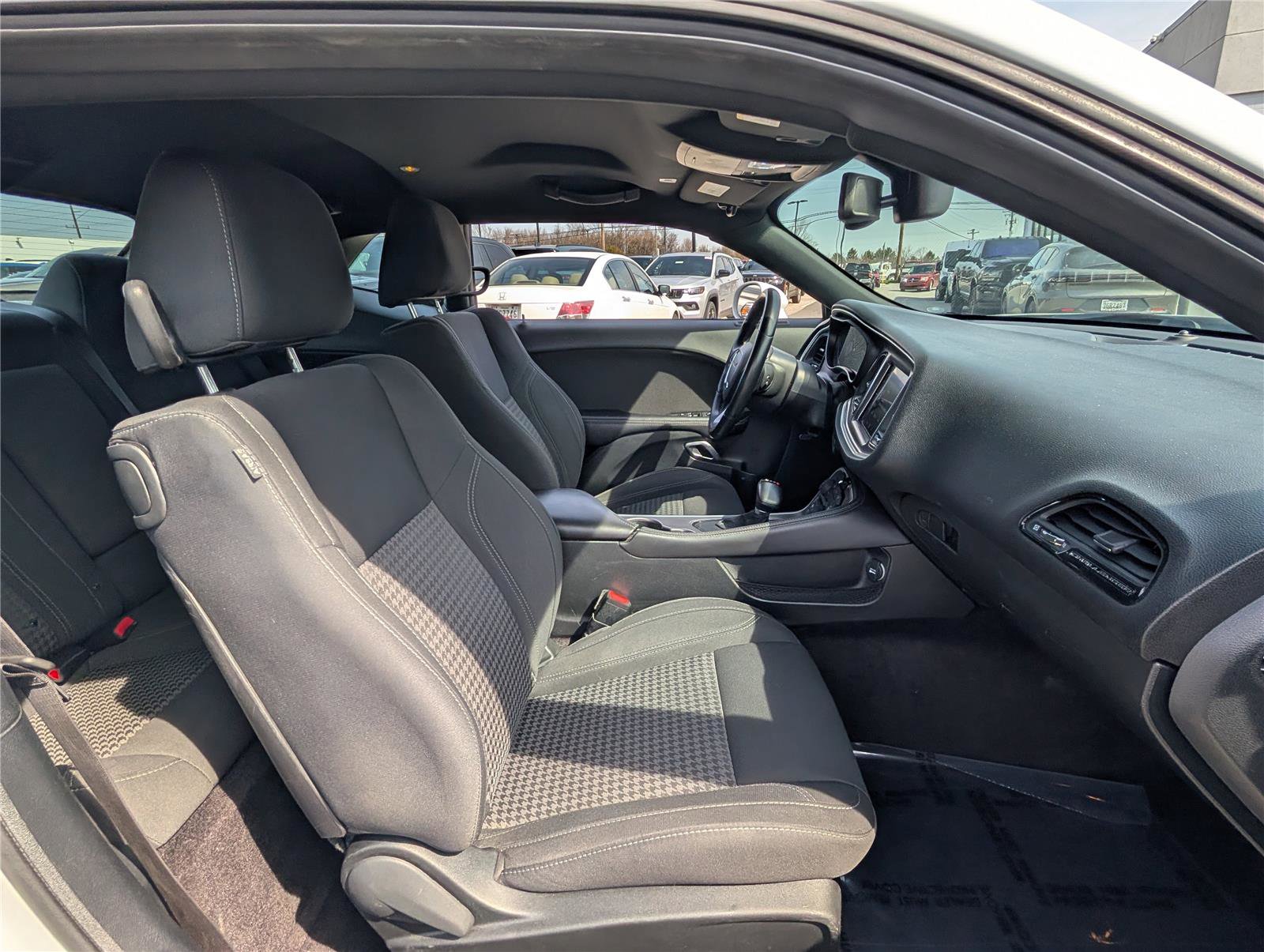 Used 2019 Dodge Challenger SXT w/ Blacktop Package image 10