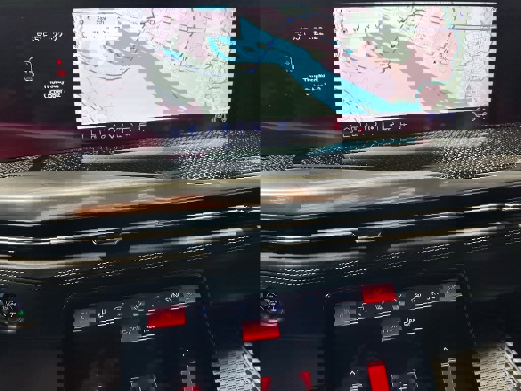 Used 2025 Cadillac Escalade V image 34