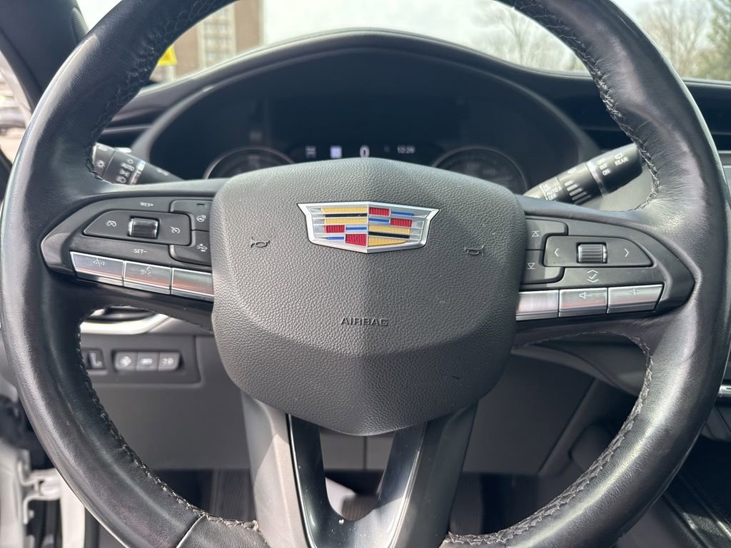 Used 2022 Cadillac XT4 Premium Luxury w/ Technology Package image 21