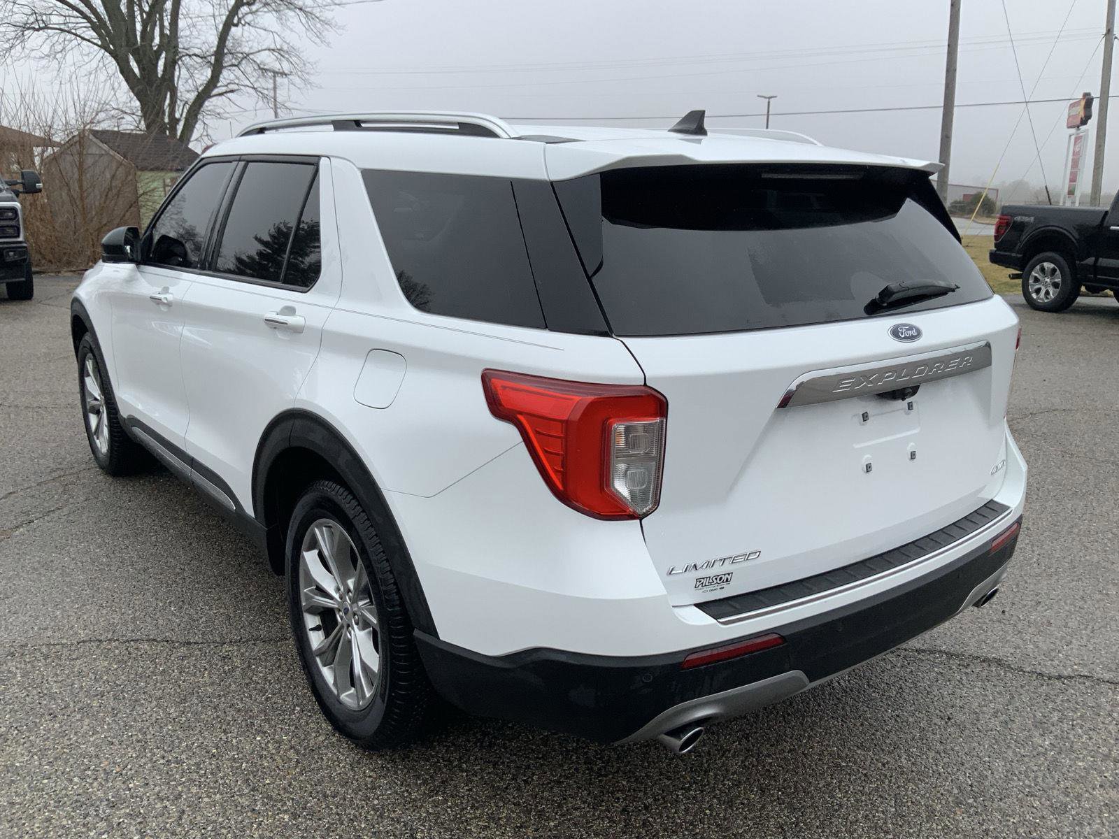 Used 2022 Ford Explorer Limited AWD/4WD image 10