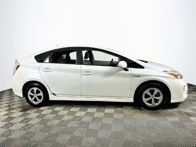 Used 2013 Toyota Prius Two FWD image 2