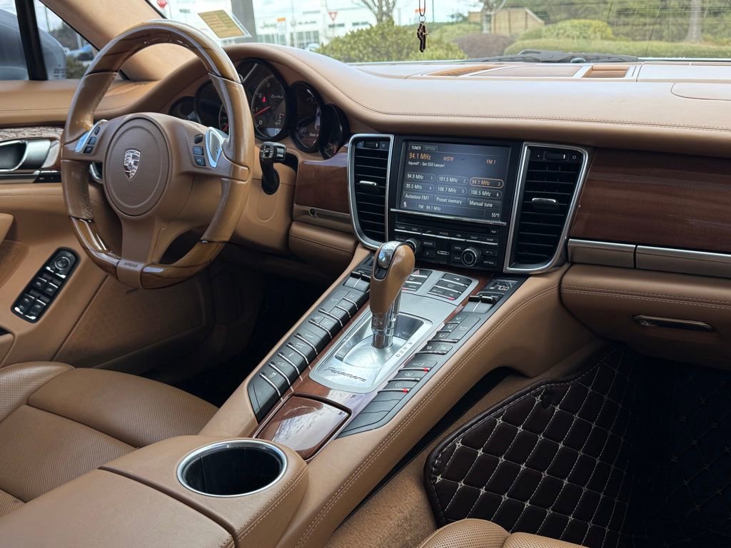 Used 2011 Porsche Panamera Turbo image 27