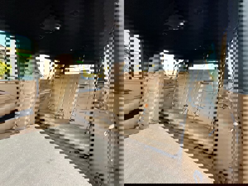 Used 2017 Cadillac Escalade ESV Platinum image 16