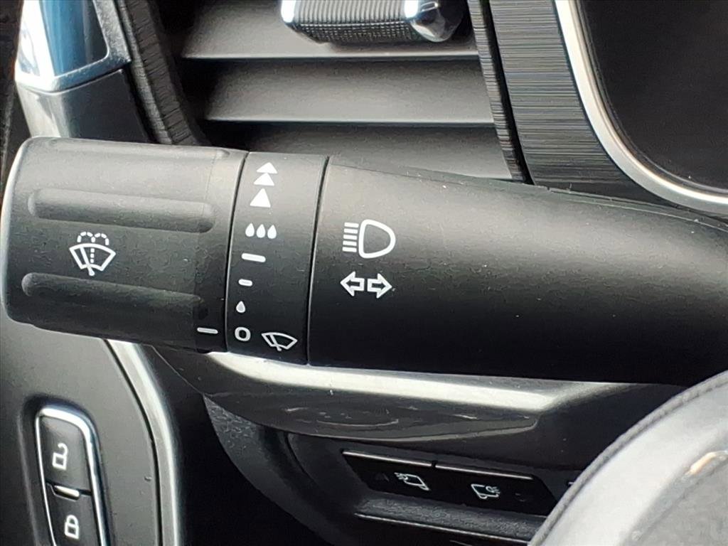 Certified 2022 Ford F150 XLT w/ Equipment Group 302A High image 25