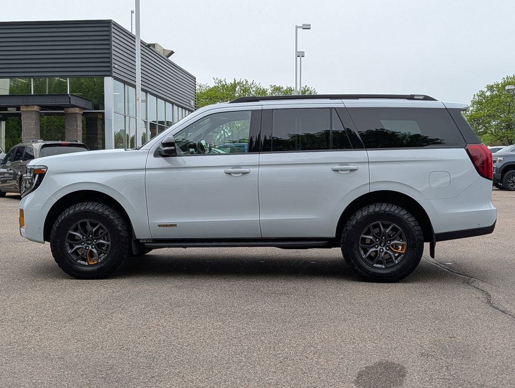 Used 2025 Ford Expedition Tremor AWD/4WD image 6
