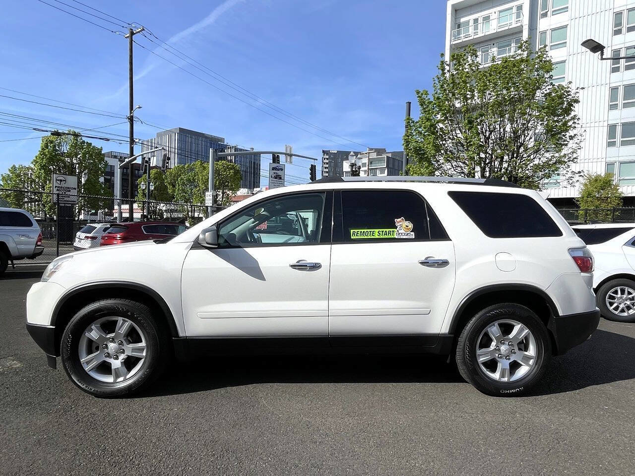 Used 2011 GMC Acadia SLE AWD/4WD image 11