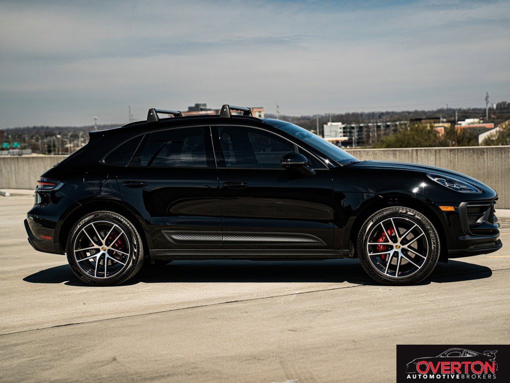 Used 2023 Porsche Macan image 4