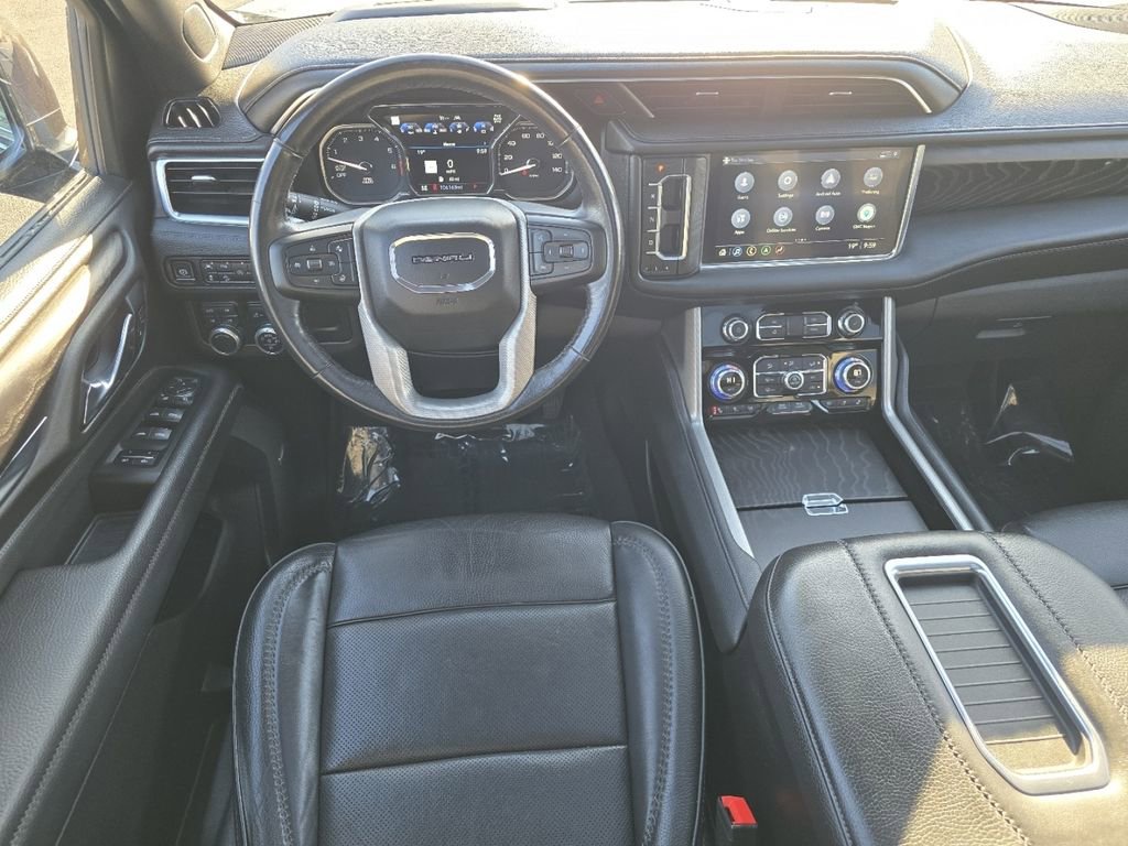 Used 2021 GMC Yukon Denali w/ Denali Premium Package image 29