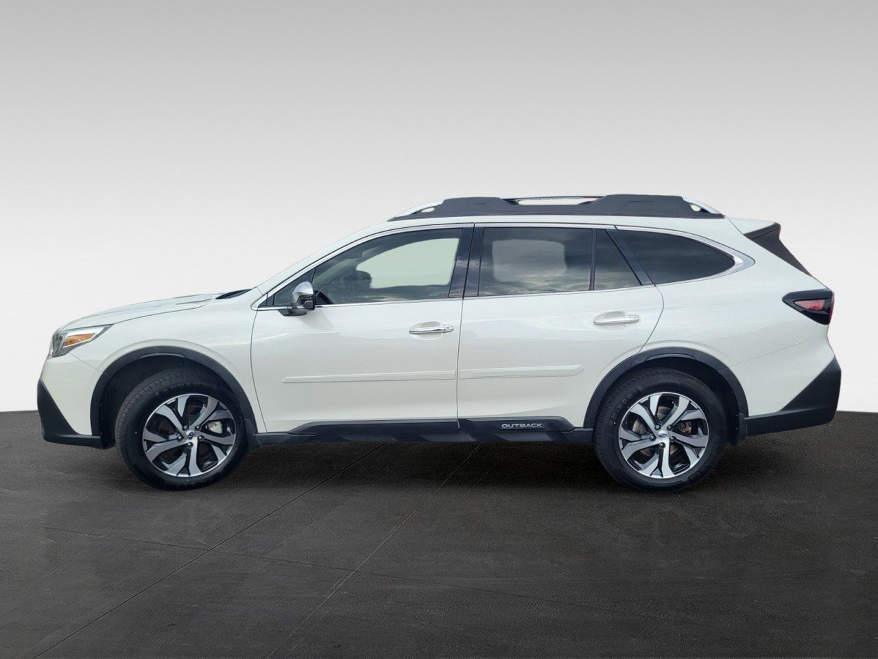 Used 2022 Subaru Outback Touring XT image 8