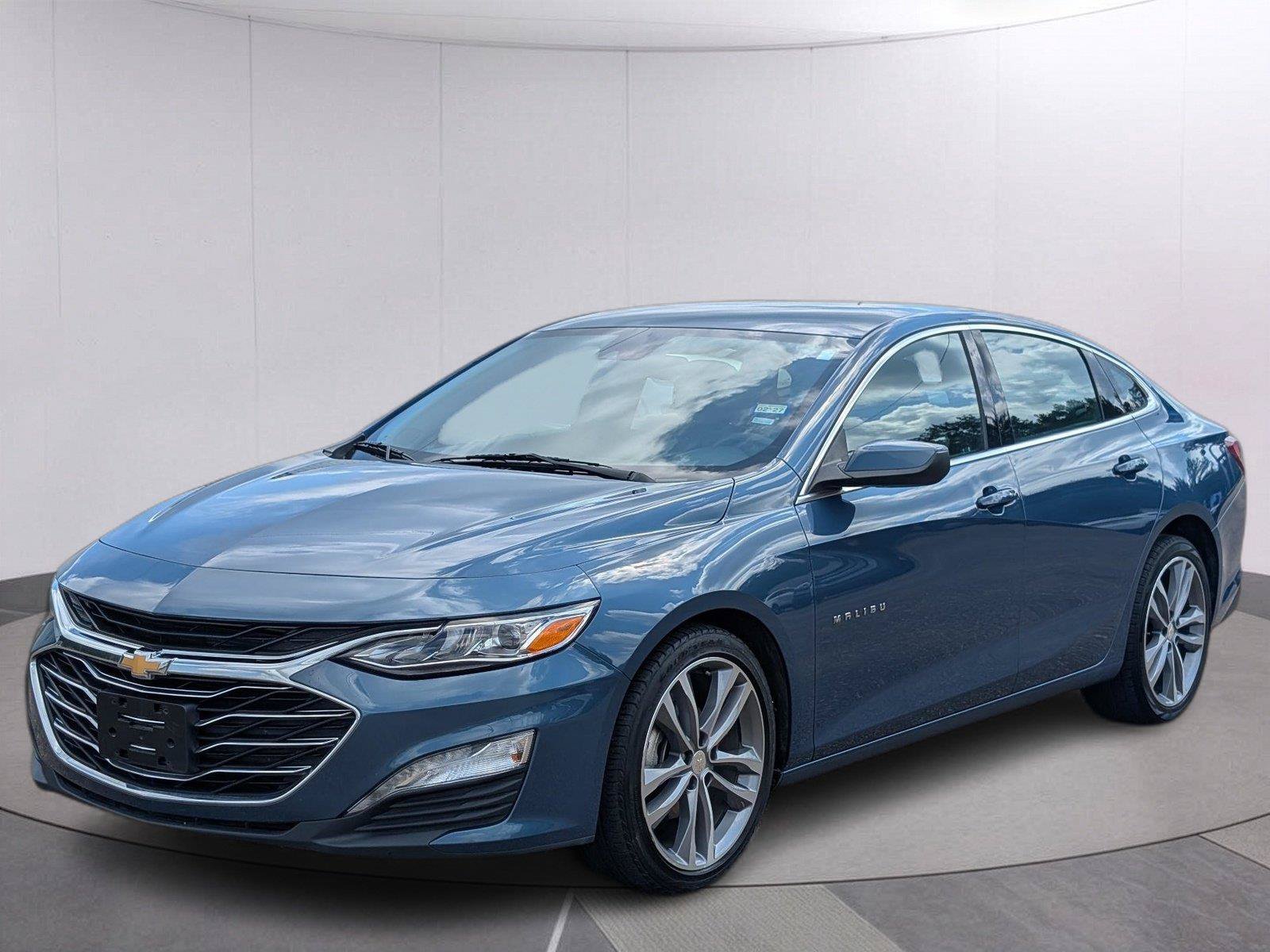 Used 2024 Chevrolet Malibu LT FWD image 1
