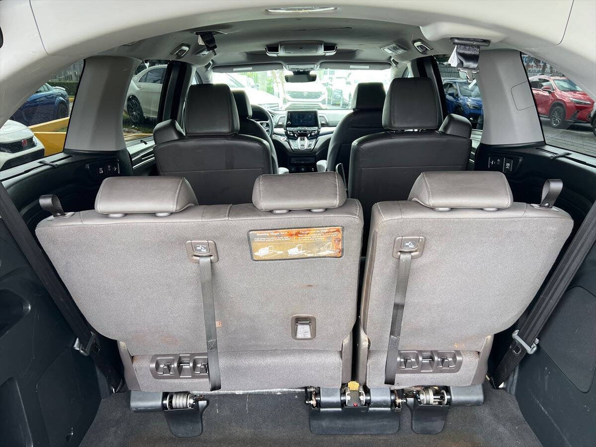 Used 2024 Honda Odyssey Touring image 18