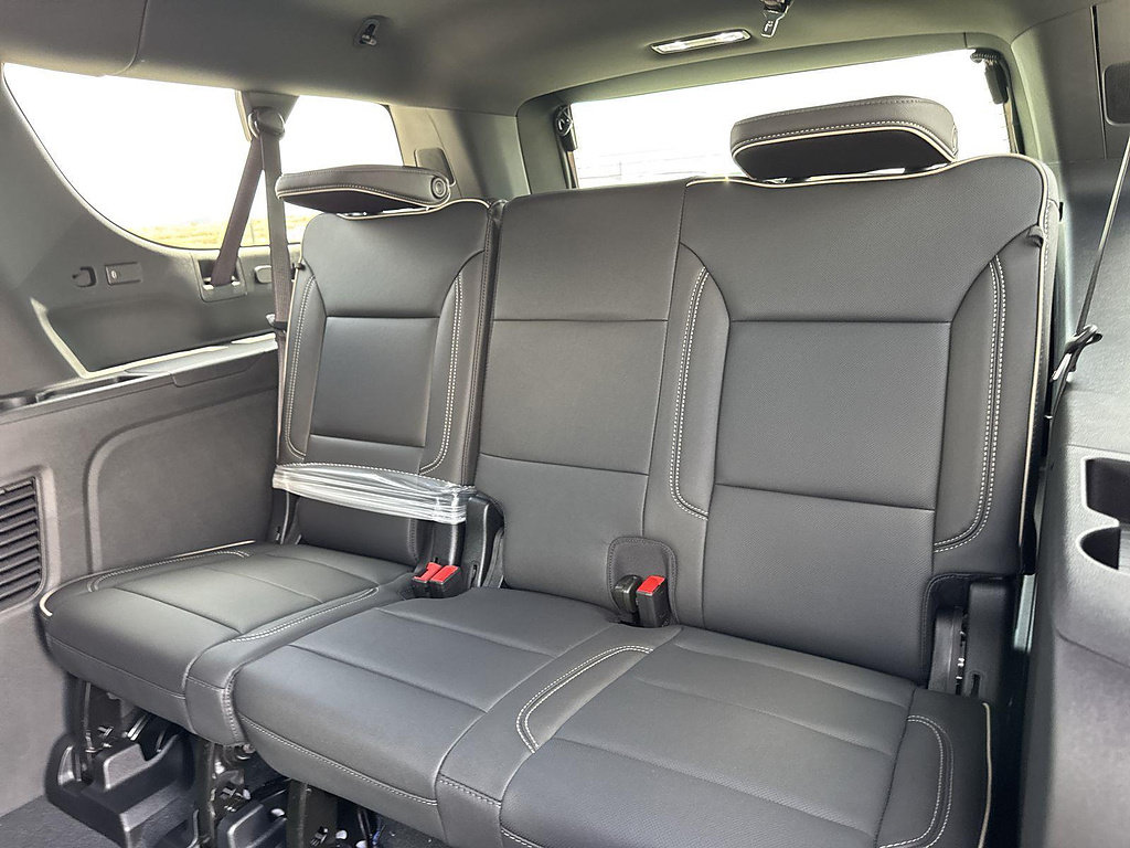 New 2026 GMC Yukon XL Elevation w/ Elevation Premium Package AWD/4WD image 25