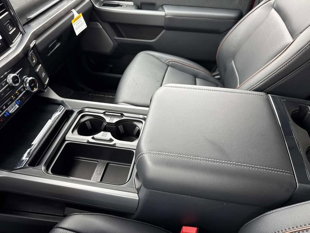 New 2026 Ford F250 Lariat w/ Black Appearance Package image 28