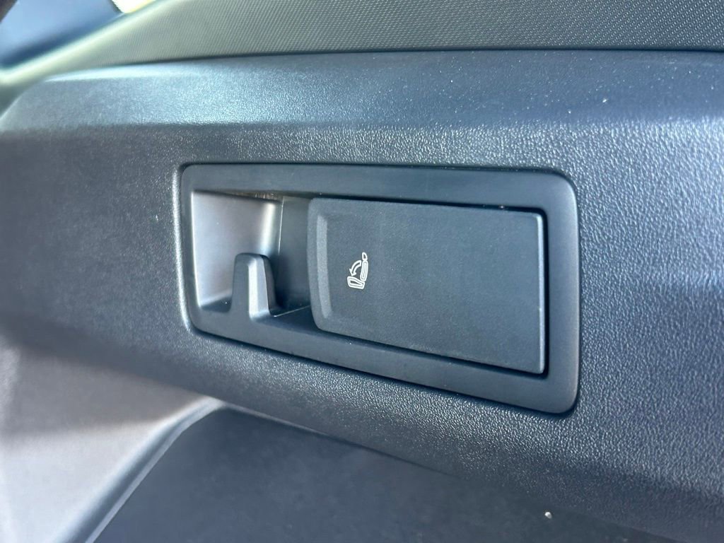 Used 2026 Volkswagen Tiguan SEL R-Line image 51