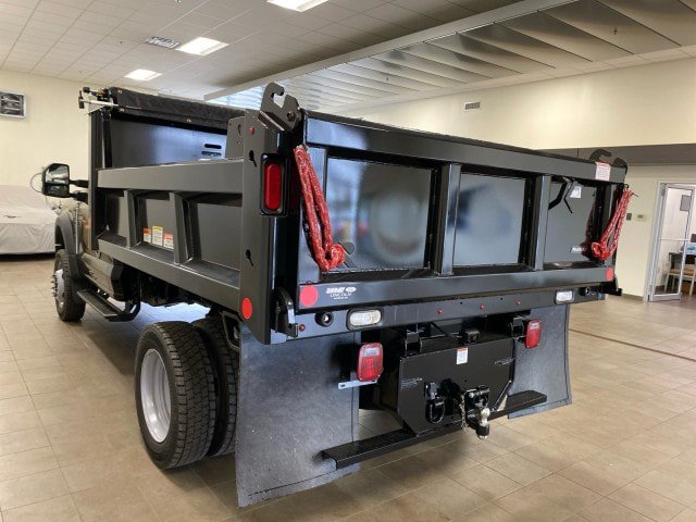 New 2025 Ford F550 4x4 Regular Cab Super Duty image 5