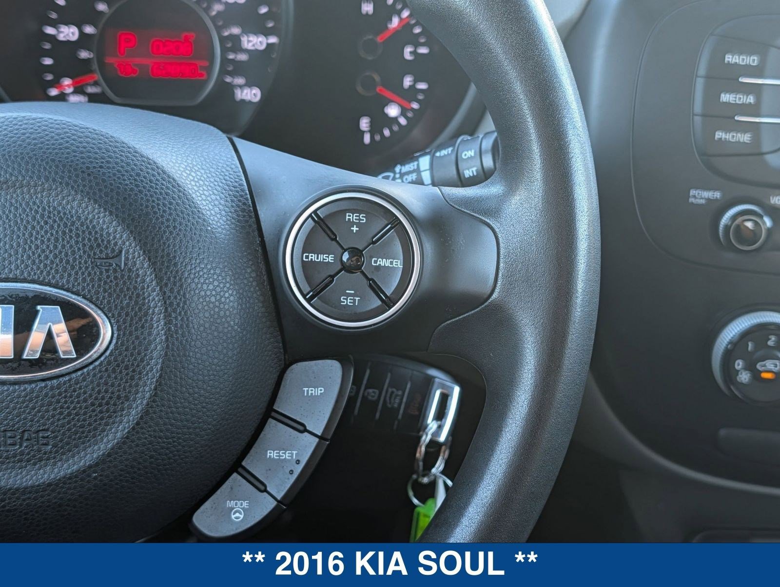 Used 2016 Kia Soul + image 23